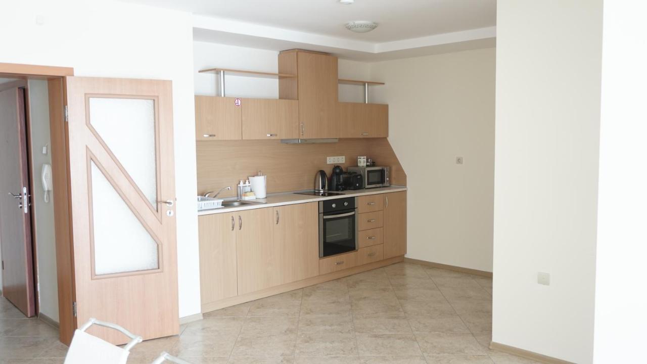Calithea Complex Aparthotel Kavarna Exterior photo