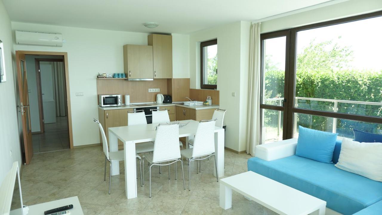 Calithea Complex Aparthotel Kavarna Exterior photo
