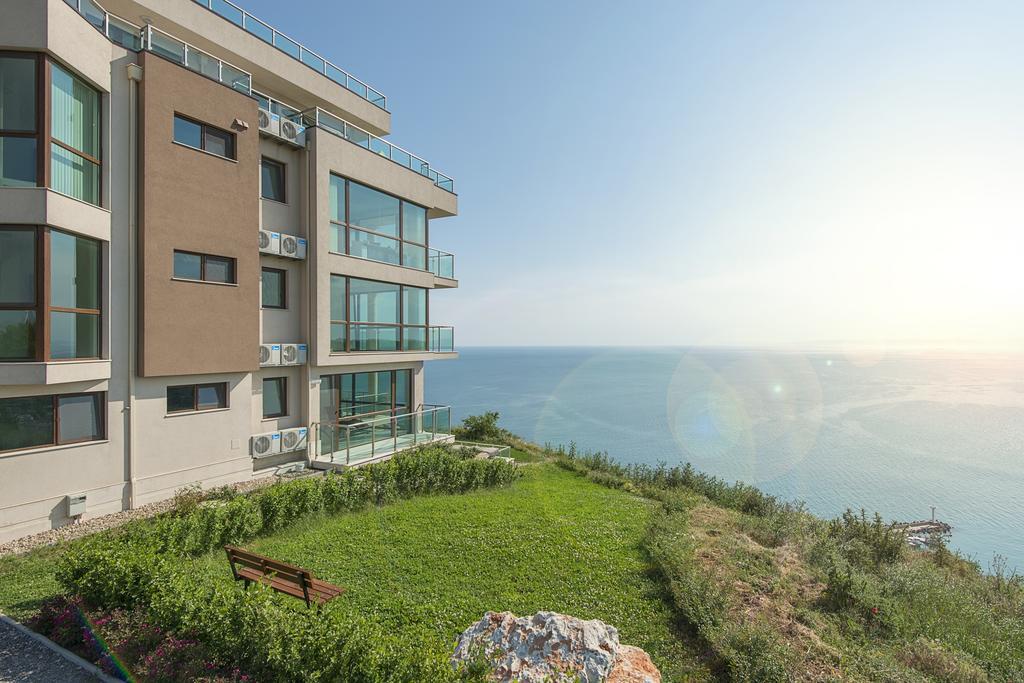 Calithea Complex Aparthotel Kavarna Exterior photo